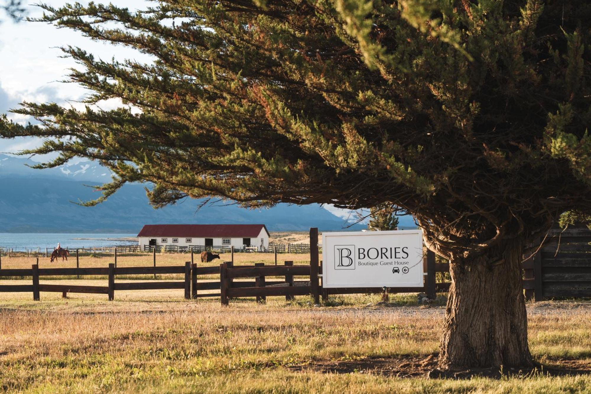 Bories - Boutique Guest House Puerto Natales Buitenkant foto